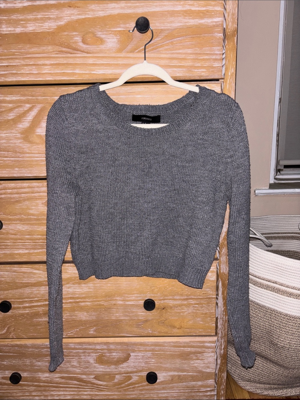 Forever 21 Gray Crewneck Knit Sweater